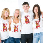 Camisetas de diseño exclusivo "Toxiño por fuera, gominola de corazón".